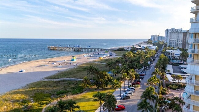 Building Photo - 328 N Ocean Blvd