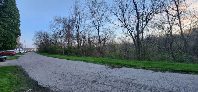 Building Photo - Finleyville 3 Bedroom 1.5 Bath Remodeled Ranch Home $1,800 + Utilities