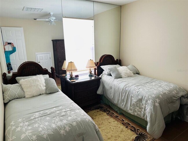 Building Photo - 202 Sand Key Estates Dr