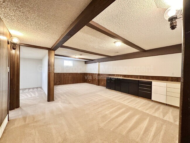 Building Photo - 1762 Ura Ln