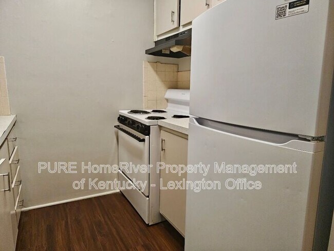 Building Photo - 1685 Alexandria Dr