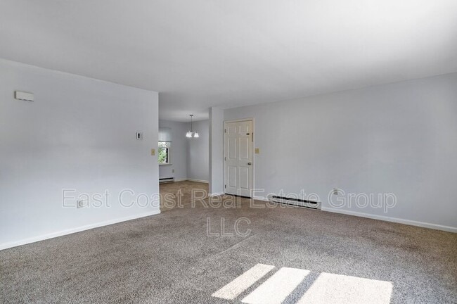 Building Photo - 106 N Mont Valla Ave