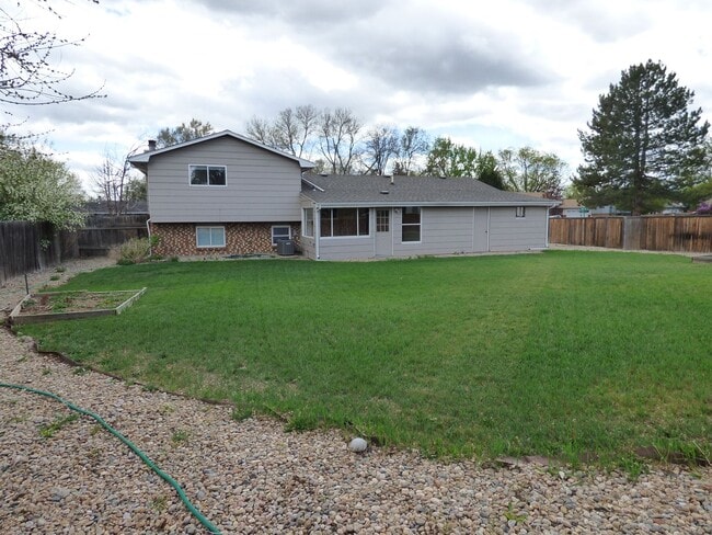 Building Photo - 4 Bedroom home in Loveland