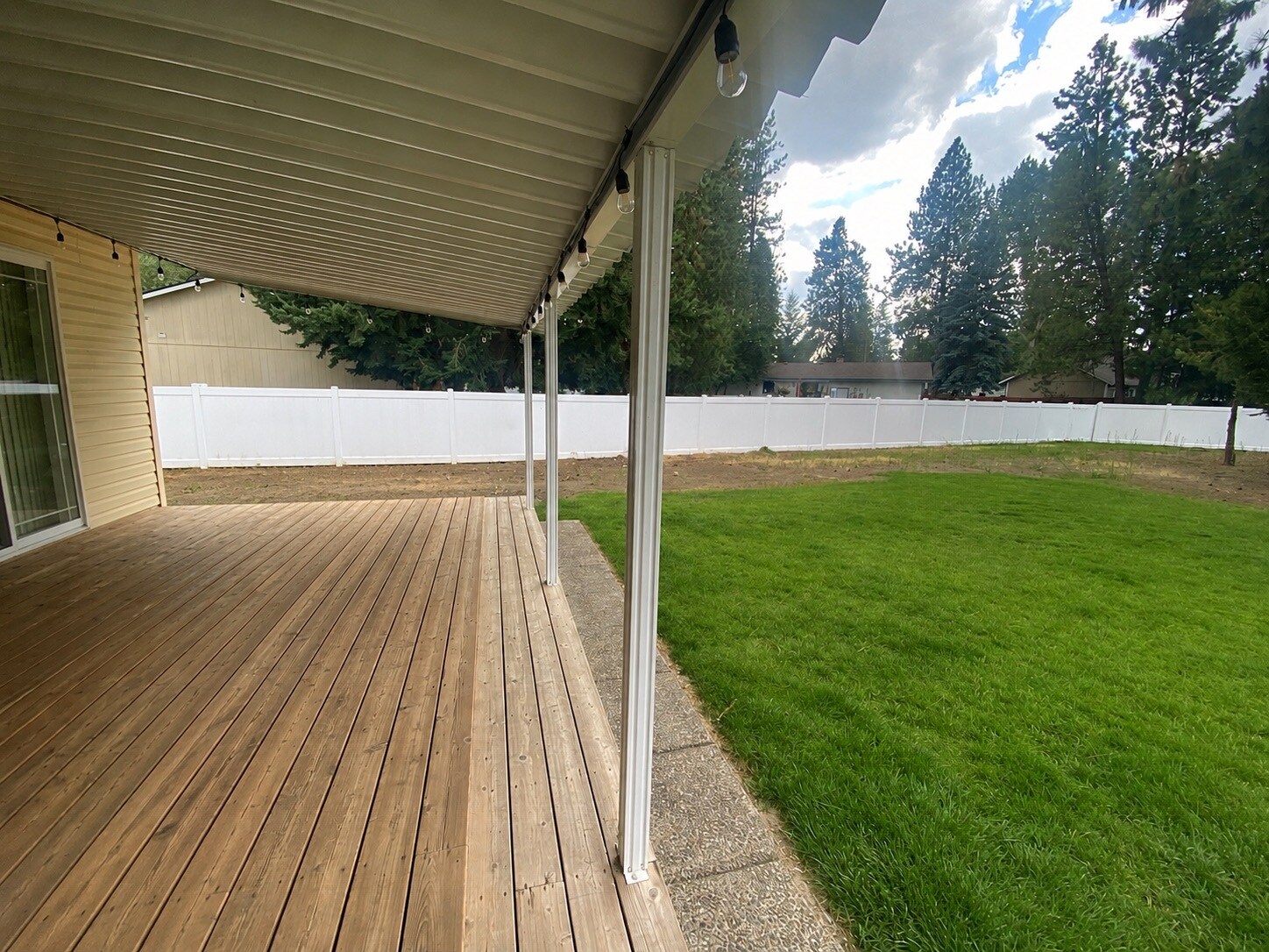 Building Photo - 1321 E Elderberry Cir
