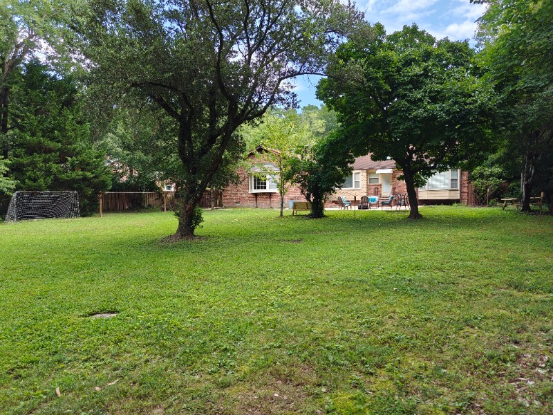 Building Photo - 120 Ferncliff Dr