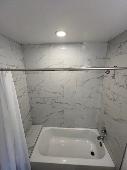 Building Photo - 20 29th Ave