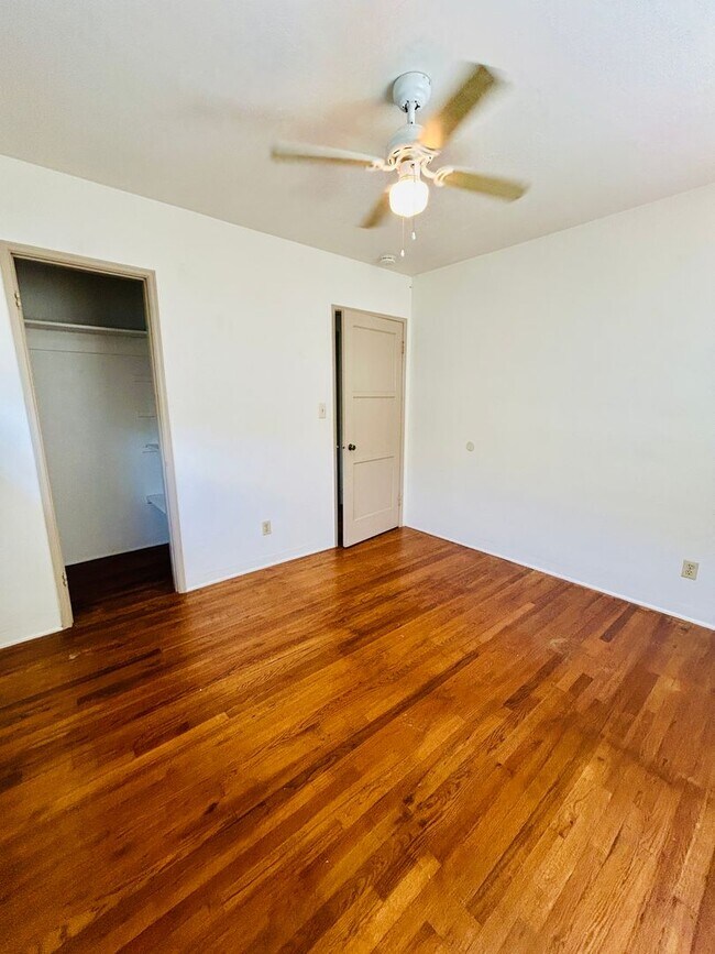 Building Photo - Live by Windansea Beach in La Jolla - 4BD/2.5BA Home - Only $5,995/mo!