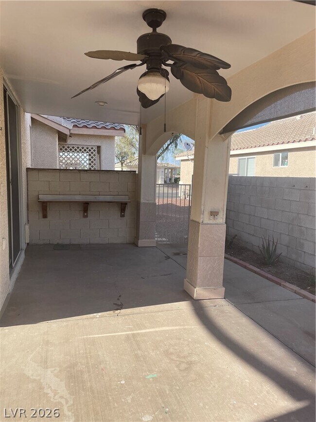 Building Photo - 1007 Misty Rose Ave