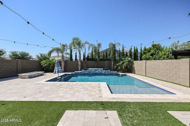 Building Photo - 9553 W Donald Dr