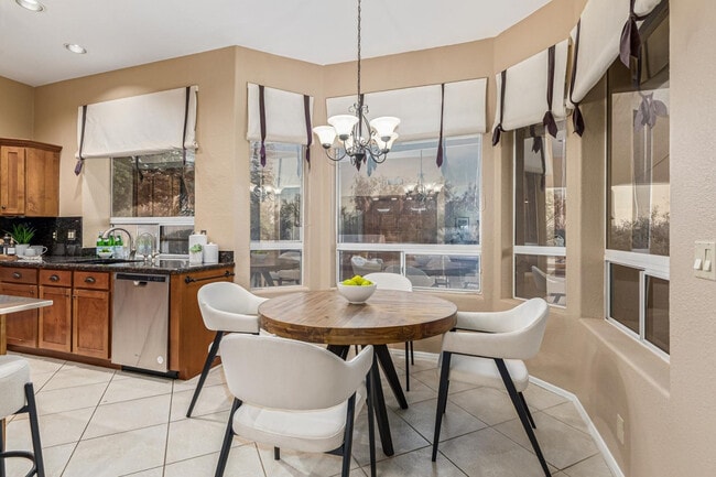 Building Photo - 4843 E Windstone Trl