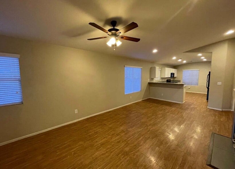 Building Photo - 285 Mayberry St