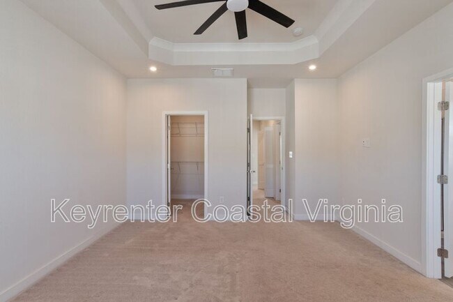 Building Photo - 137 Cedar Crst Dr