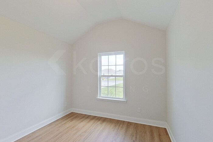 Building Photo - 223 Western Red Cedar Dr