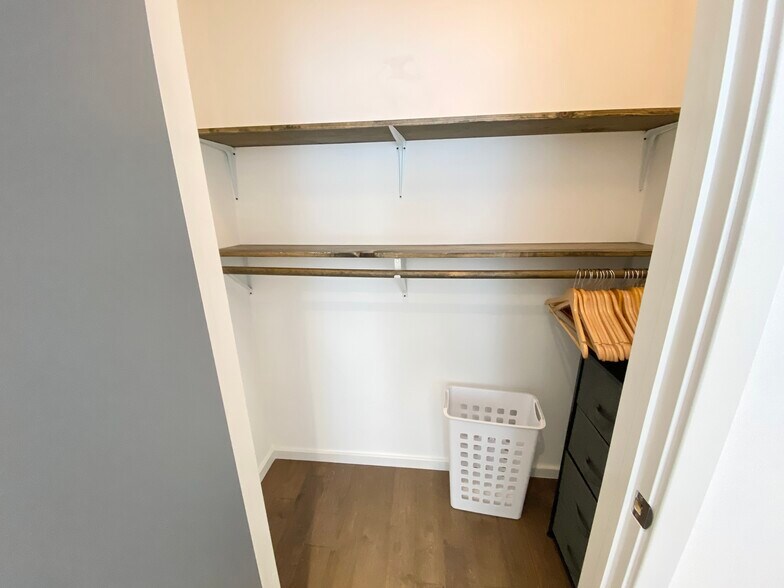 Building Photo - 1436 N 7th St