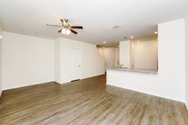 Building Photo - 170 ORMOND GRANDE Blvd