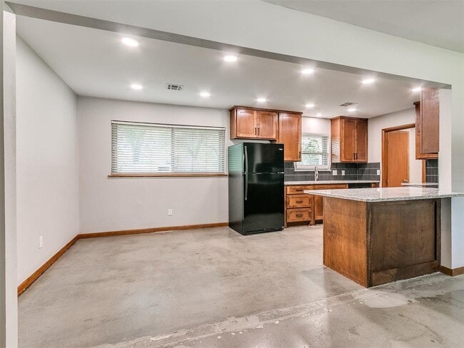 Building Photo - 1514 Melrose Dr