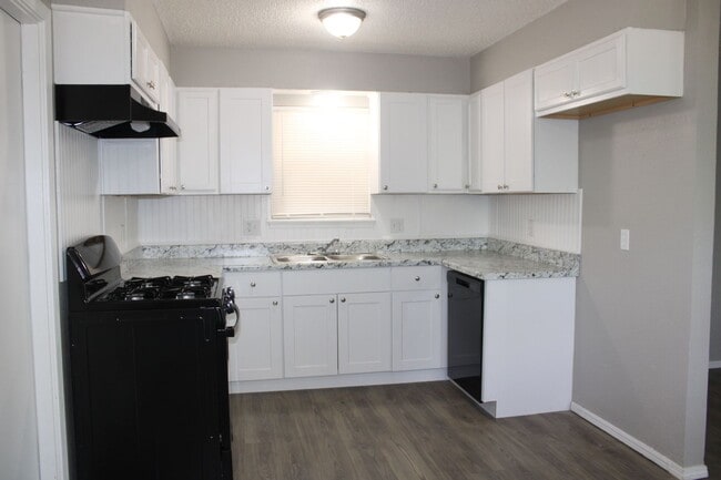 Building Photo - ALL NEW!