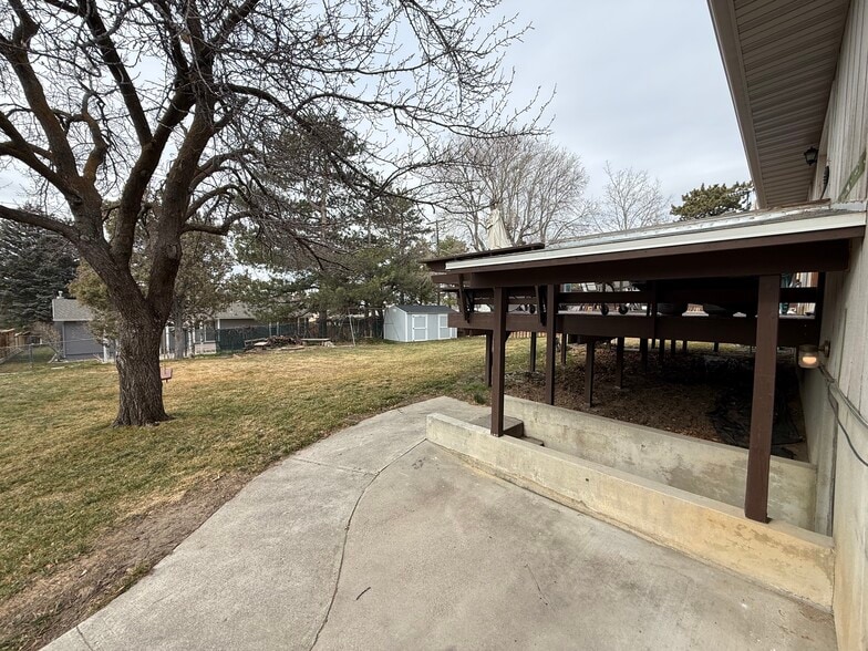 Building Photo - 7928 S DA VINCI DR