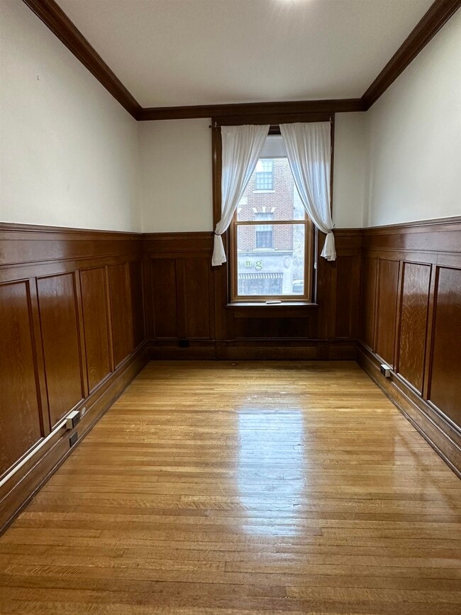 Building Photo - 4 Elliot St