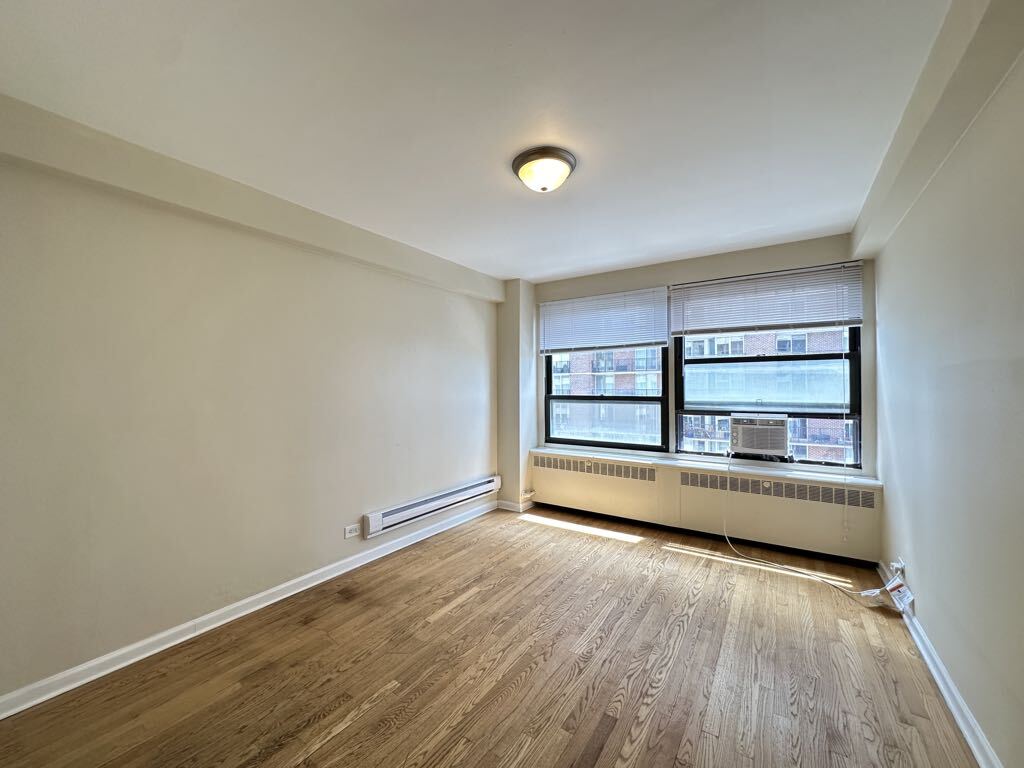 Building Photo - 4180 N Marine Dr