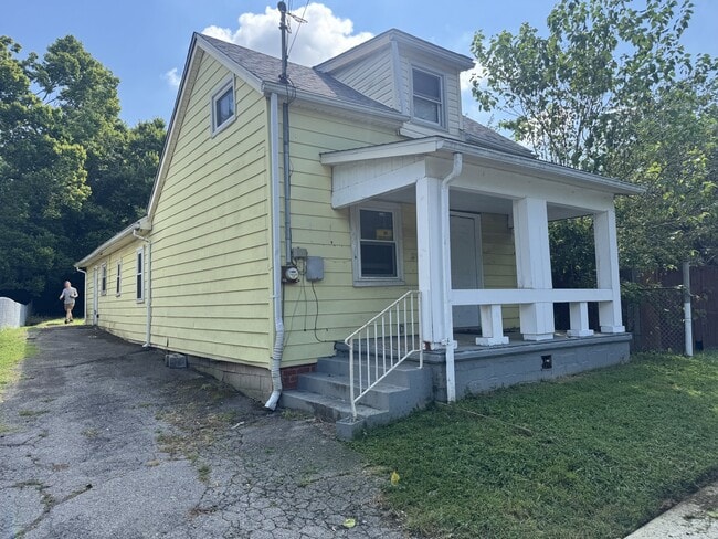 Primary Photo - 712 Florence Ave