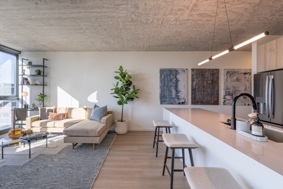 Building Photo - 164 N Morgan St