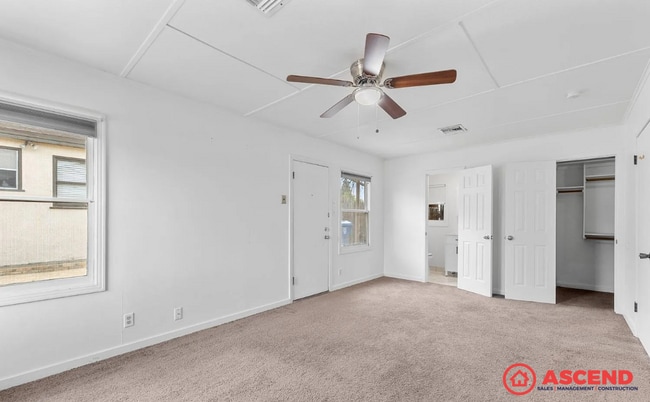 Building Photo - 400 E Belle Terrace