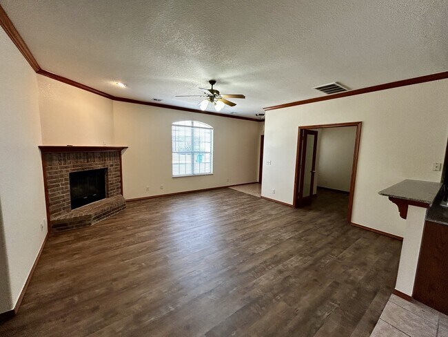 Building Photo - 4424 NW 32nd Pl