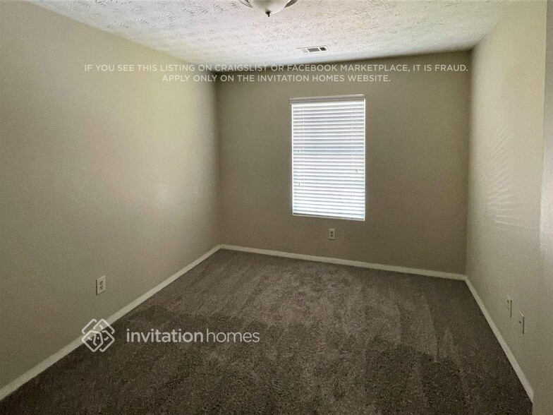 Building Photo - 6668 E Windsor Ln