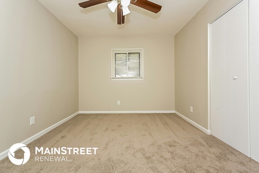 Building Photo - 5749 Cypress Ct