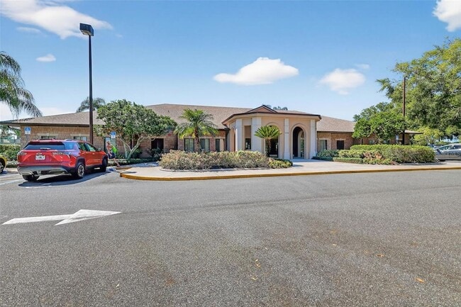 Building Photo - 21300 Royal St Georges Ln