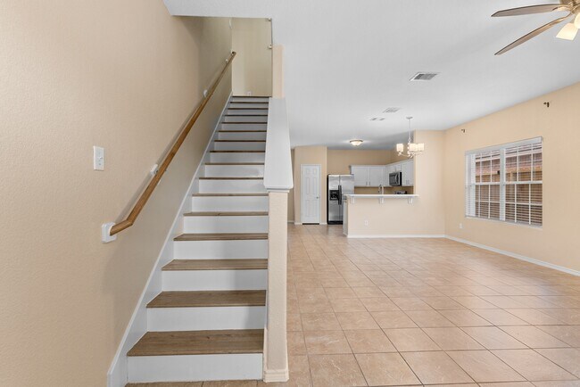 Building Photo - 6238 Cottage Pines Dr