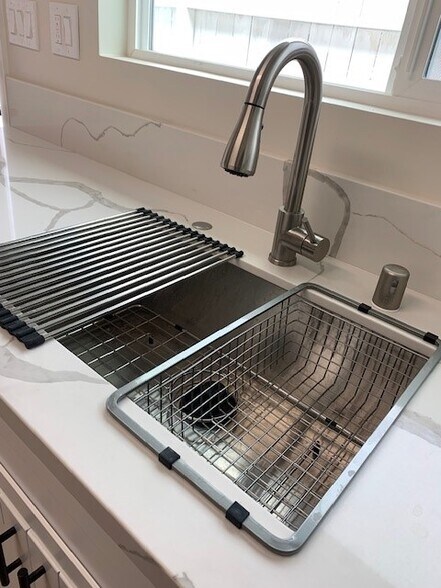 Building Photo - 24373 Pennsylvania Ave