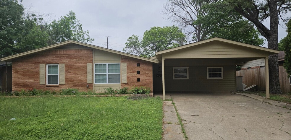 Primary Photo - 3105 Dartmouth Dr