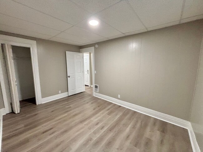 Building Photo - 1378-1382 Dewey Ave &amp; 304-310 Clay Ave