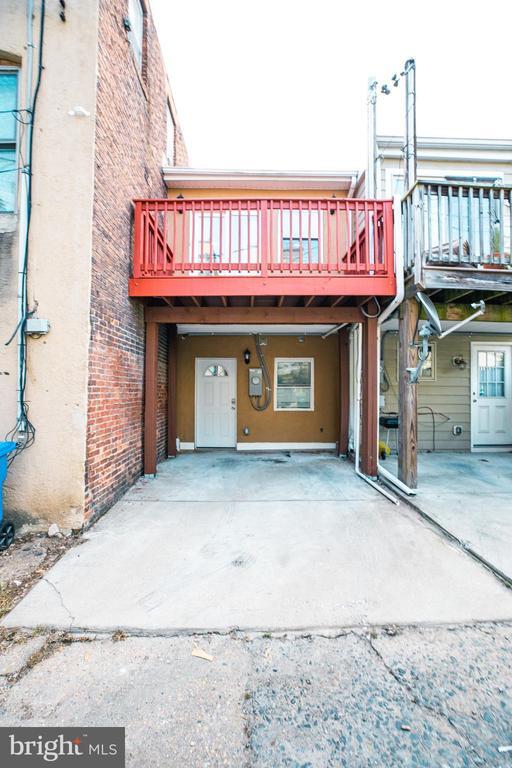 Building Photo - 16 N Bradford St