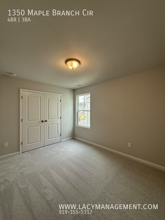 Building Photo - 1350 Maple Br Cir
