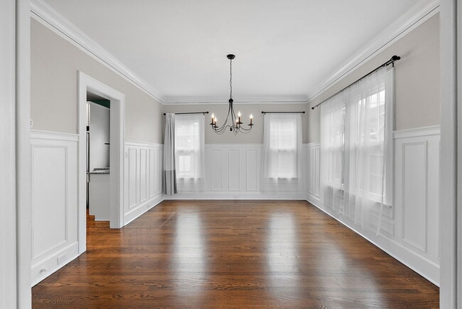 Building Photo - 134 22nd Ave N