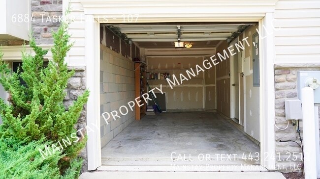 Building Photo - 6884 Tasker Falls