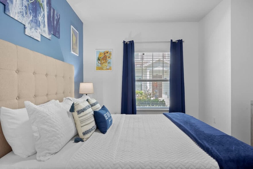 Building Photo - 3210 Gold Ln