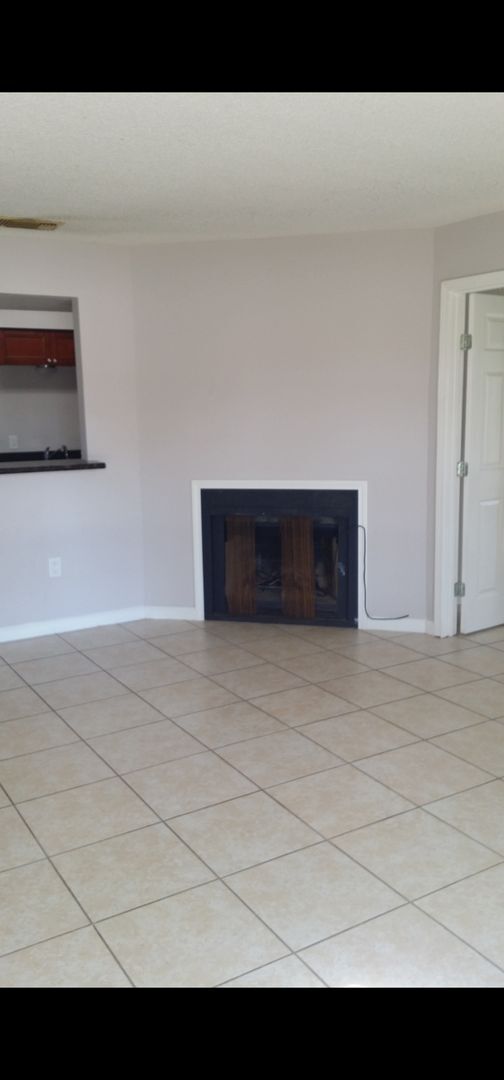 Building Photo - 824 Hammond Manor Dr