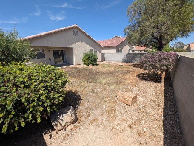 Building Photo - 1821 Running Fawn Ct