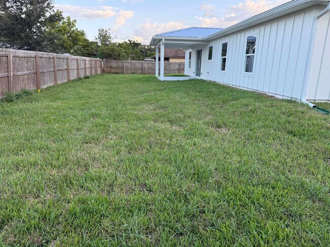 Building Photo - 107 Lobelia Rd