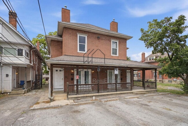 Building Photo - 275 E 16th Ave