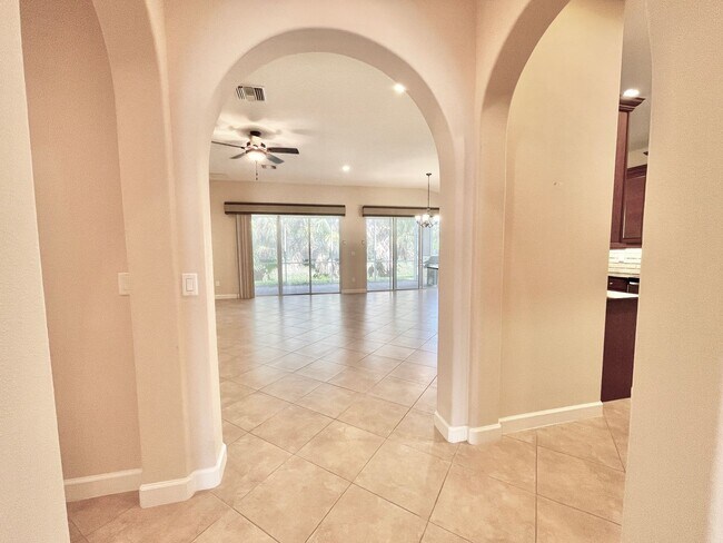 Building Photo - 3+ Bedroom quality built home in desirable...