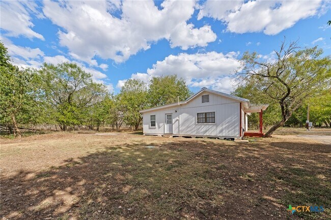 Building Photo - 301 Tatum Rd