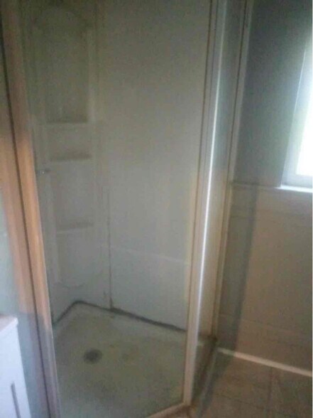 Building Photo - 415 N Race St