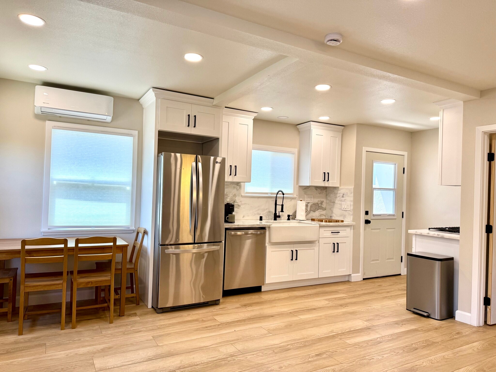 Building Photo - 4869 Inglewood Blvd