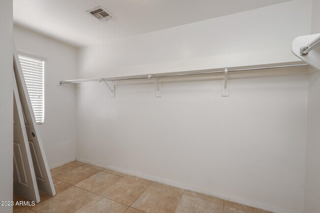 Building Photo - 3112 S 82nd Ln