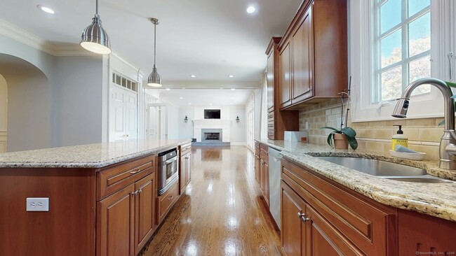 Building Photo - 59 Crescent Rd